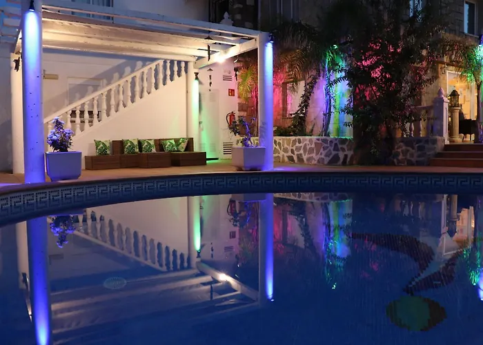 Hotel Casa Día y Noche
